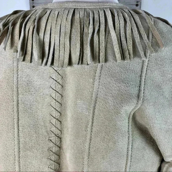 Pamela McCoy Collection Size M Oatmeal Beige Suede 100% Leather Jacket Fringe - Picture 7 of 8